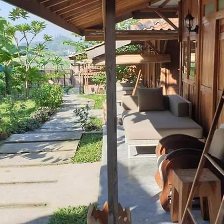 Villa Kayu Yogyakarta Extérieur photo